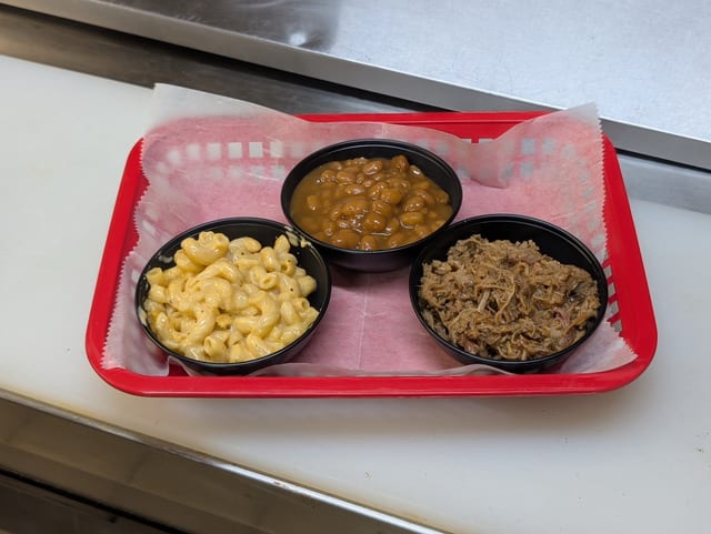 Kid's Pulled Pork Dinner.